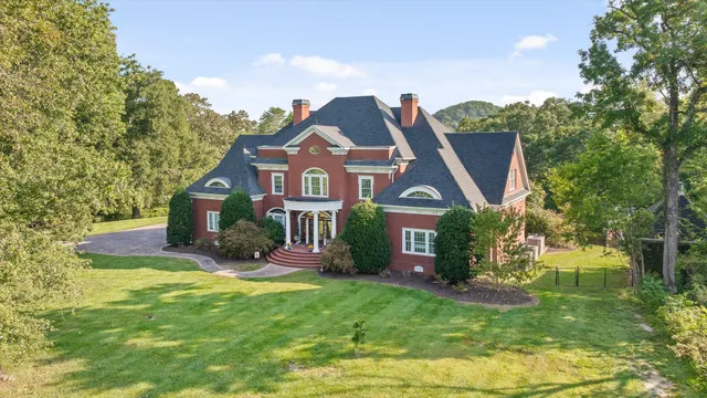 $1,795,000 | 11312 Hixson Pike, Soddy Daisy, TN 37379