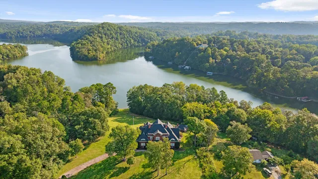 $1,795,000 | 11312 Hixson Pike, Soddy Daisy, TN 37379