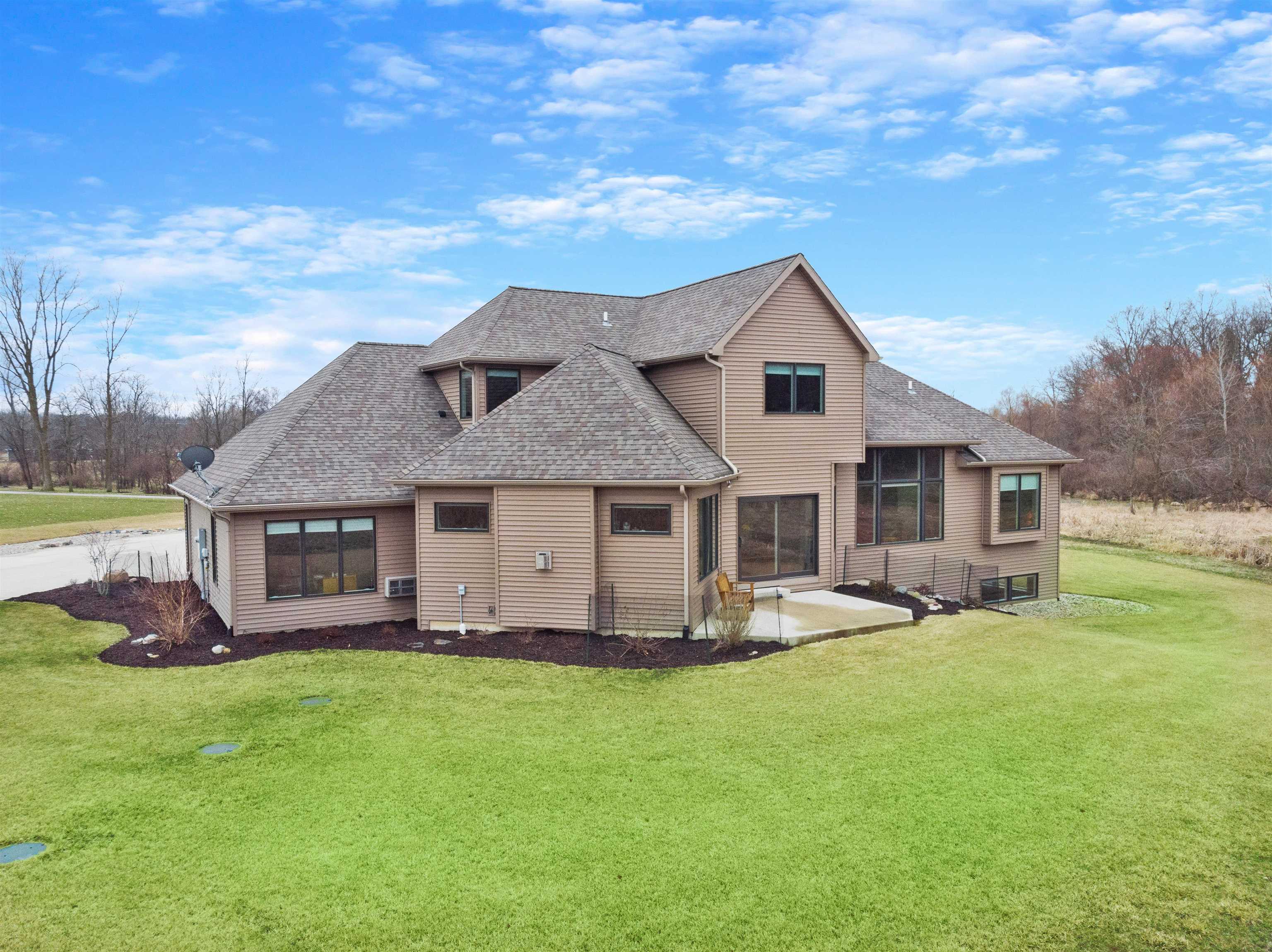 5703 Hollopeter Road Leo, IN 46765 - Photo 3 of 36