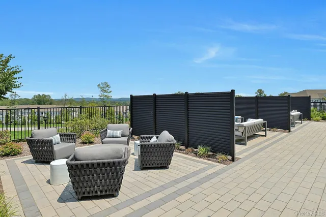 $3,895 | 5105 Lucy Court, Unit 5105, Pearl River, NY 10965