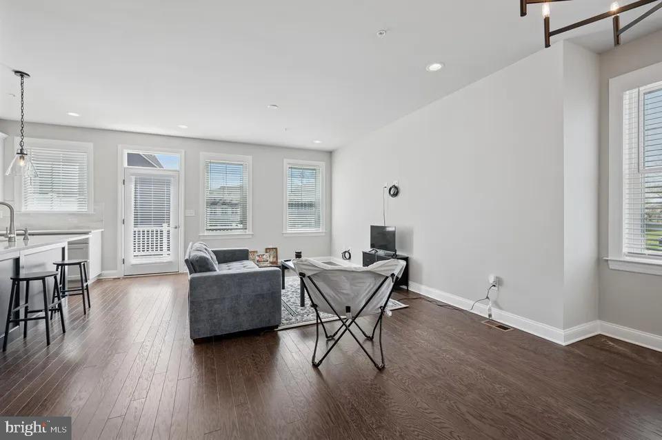 212 Foxhedge Road Chalfont, PA 18914 - Photo 2 of 24