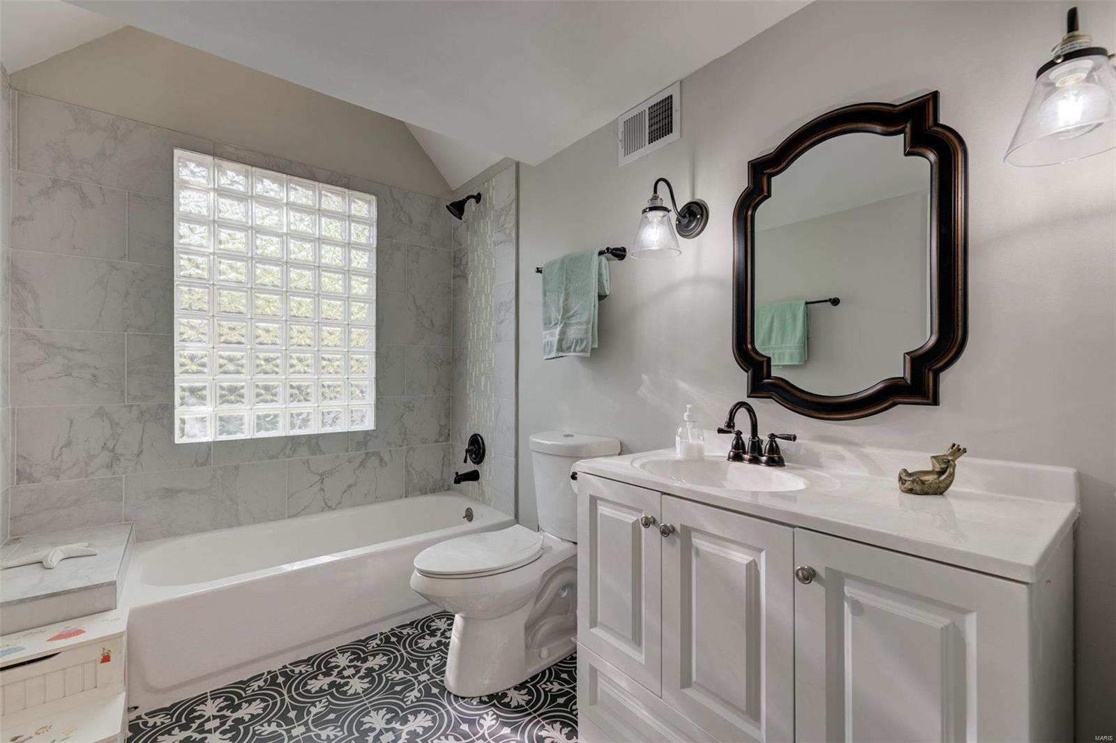 12725 Big Bend Road St. Louis, MO 63122 - Photo 17 of 25 Gallery Image 17