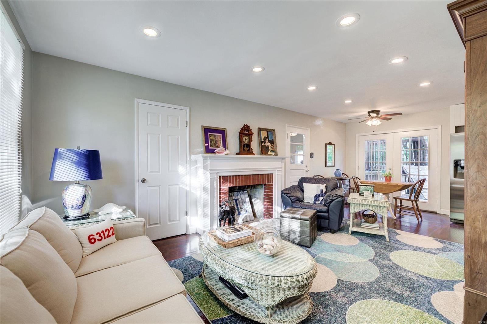 12725 Big Bend Road St. Louis, MO 63122 - Photo 3 of 25 Gallery Image 3