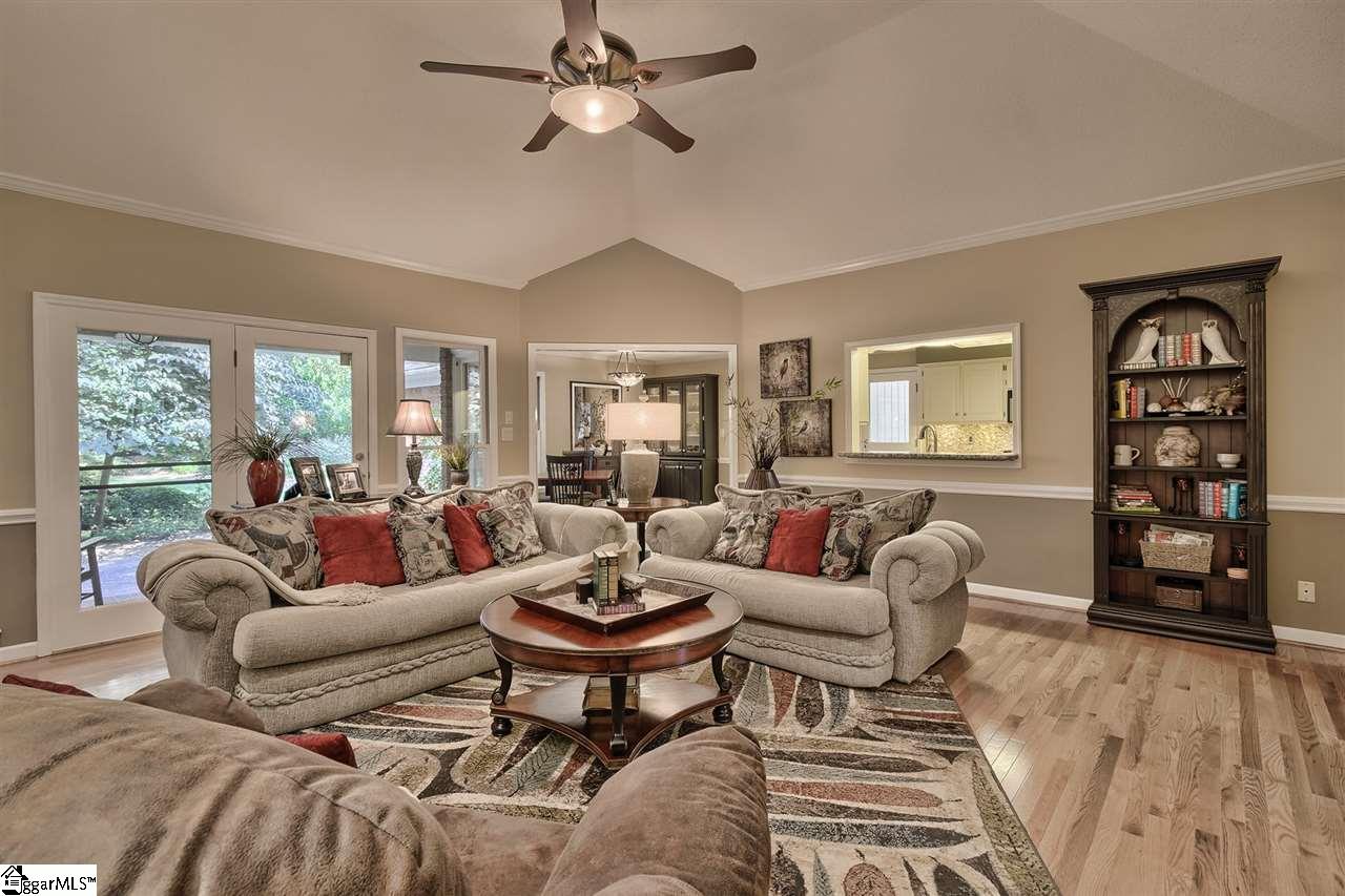 209 Longleaf Road Spartanburg, SC 29301 - Photo 8 of 35 Gallery Image 8