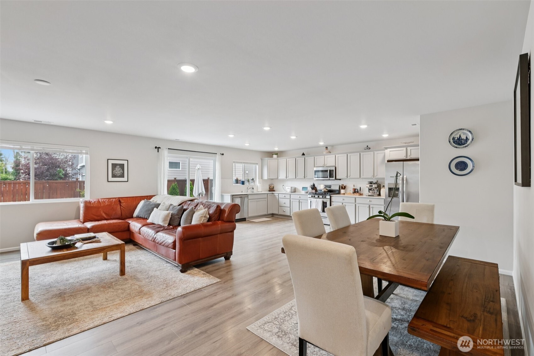 1423 Cascade Street Sultan, WA 98294 - Photo 5 of 37