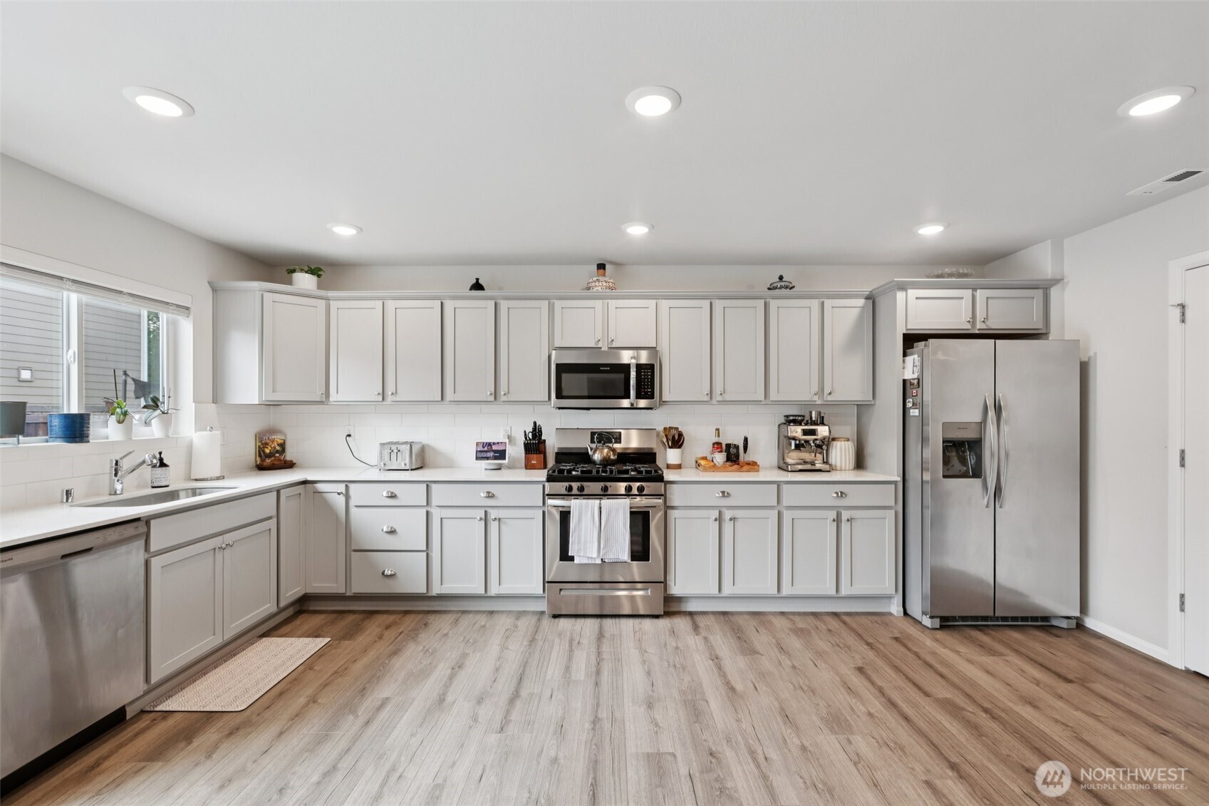 1423 Cascade Street Sultan, WA 98294 - Photo 10 of 37