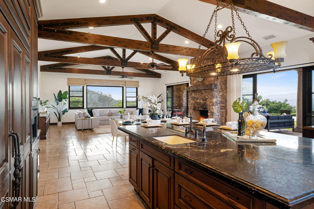 3049 Ventavo Road Moorpark, CA 93021 - Photo 18 of 81 Gallery Image 18