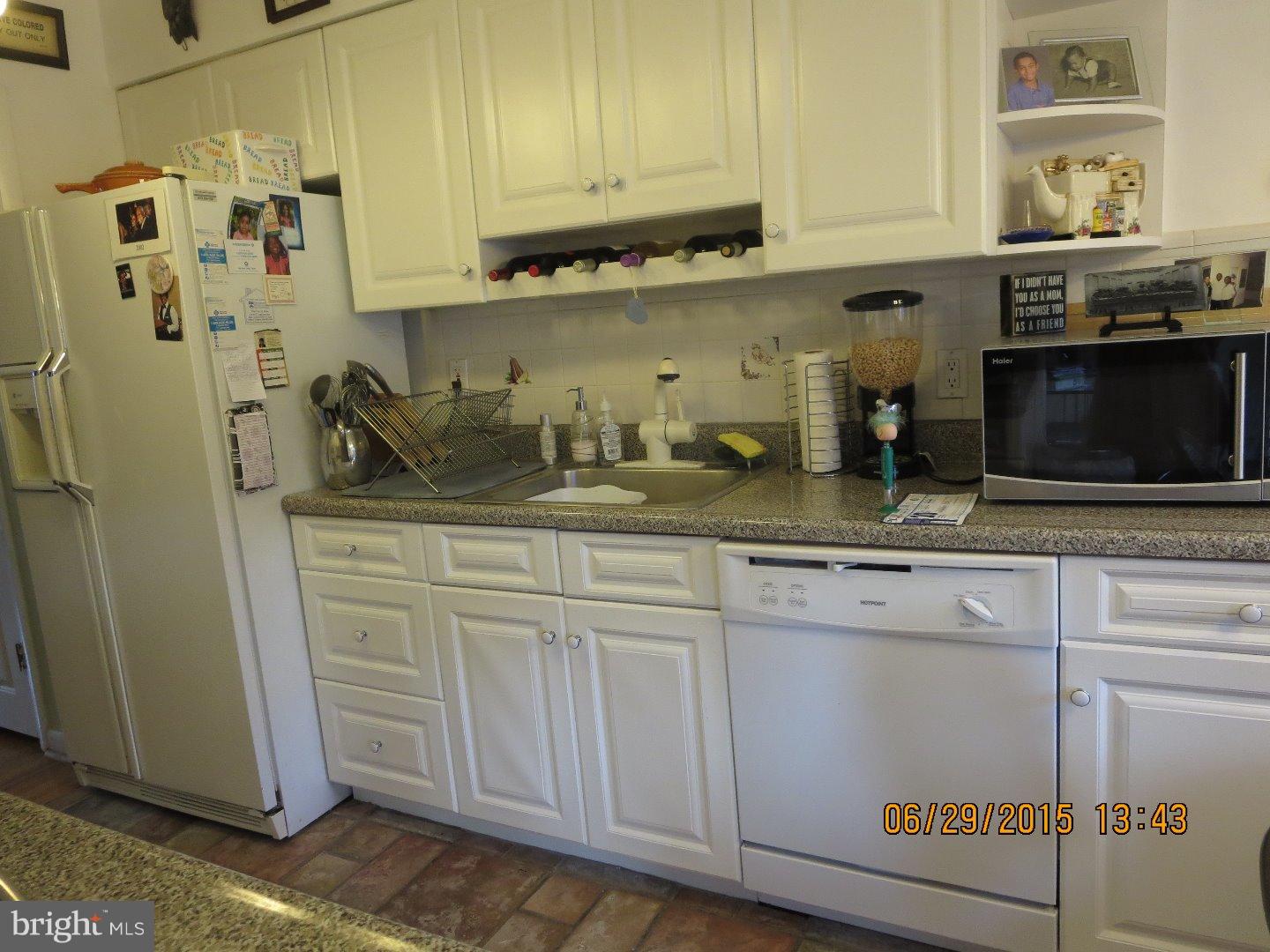 3716 Lankenau Road Philadelphia, PA 19131 - Photo 9 of 22 Kitchen
