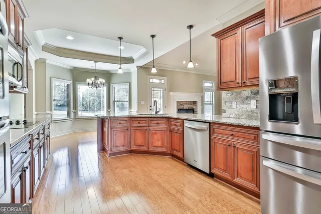 $659,900 | 18 Lake View Court, Senoia, GA 30276