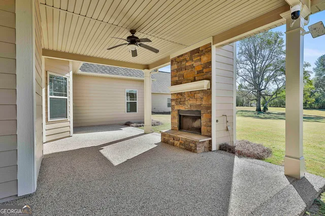 $659,900 | 18 Lake View Court, Senoia, GA 30276