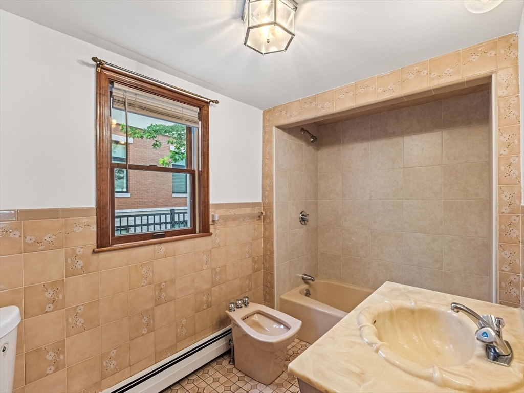 352 R Somerville Avenue Somerville, MA 02143 - Photo 23 of 33
