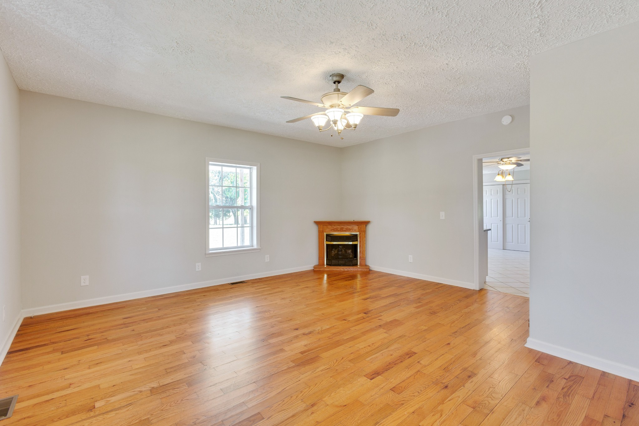 2440 Beasley Road Chapel Hill, TN 37034 - Photo 7 of 23 Gallery Image 7