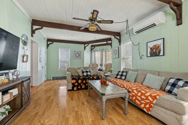 $335,000 | 202 Hickory Street, New Lenox, IL 60451