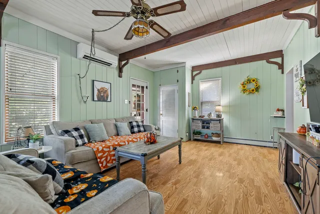 $335,000 | 202 Hickory Street, New Lenox, IL 60451