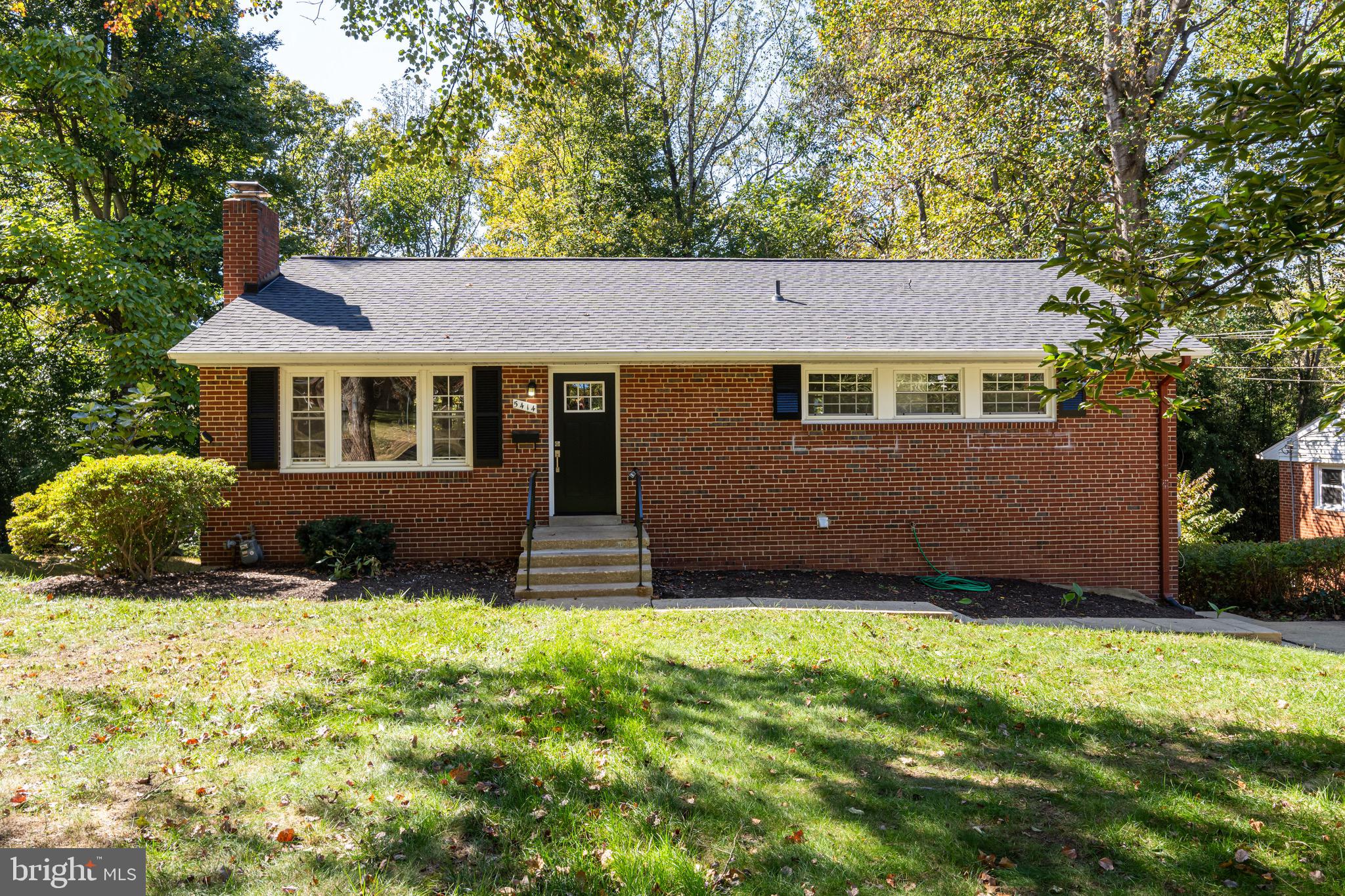 5414 Inverchapel Road Springfield, VA 22151 - Photo 1 of 34