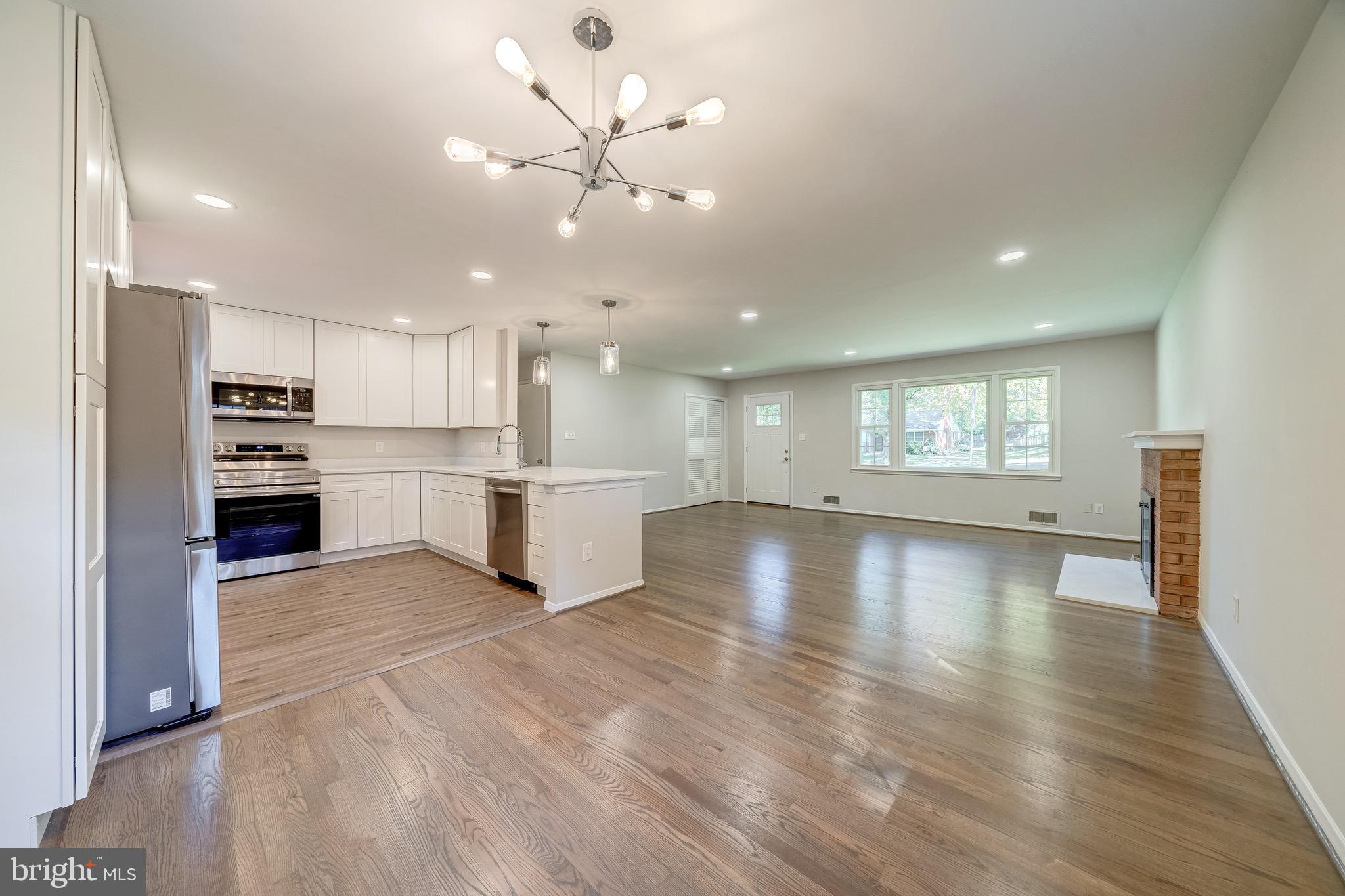 5414 Inverchapel Road Springfield, VA 22151 - Photo 9 of 34