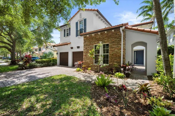 $1,369,000 | 956 Mill Creek Drive, Palm Beach Gardens, FL 33410