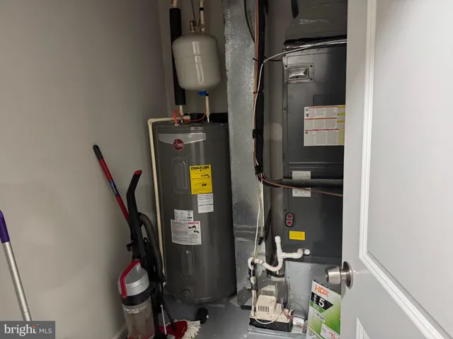 $2,700 | 933 Golden W Way, Lusby, MD 20657