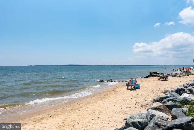 $2,700 | 933 Golden W Way, Lusby, MD 20657