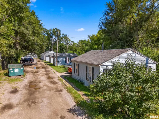 $289,000 | 523 Sanford Street, East Peoria, IL 61611