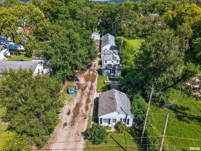 $289,000 | 523 Sanford Street, East Peoria, IL 61611