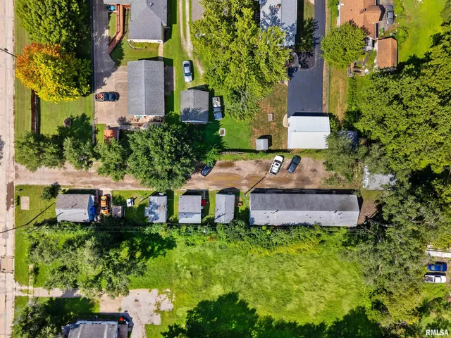 $289,000 | 523 Sanford Street, East Peoria, IL 61611