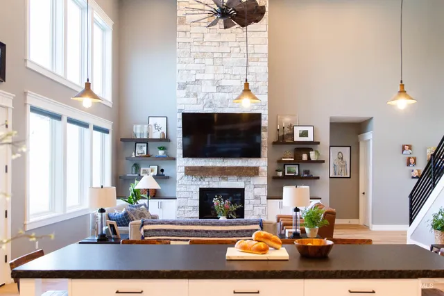 $1,670,000 | 204 South 82nd Street East, Burley, ID 83318