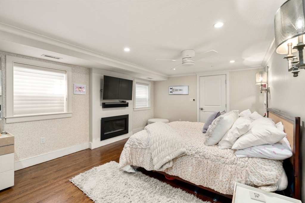 1 Worcester Square, Unit 2 Boston, MA 02118 - Photo 21 of 30