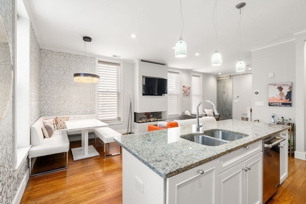 1 Worcester Square, Unit 2 Boston, MA 02118 - Photo 3 of 30
