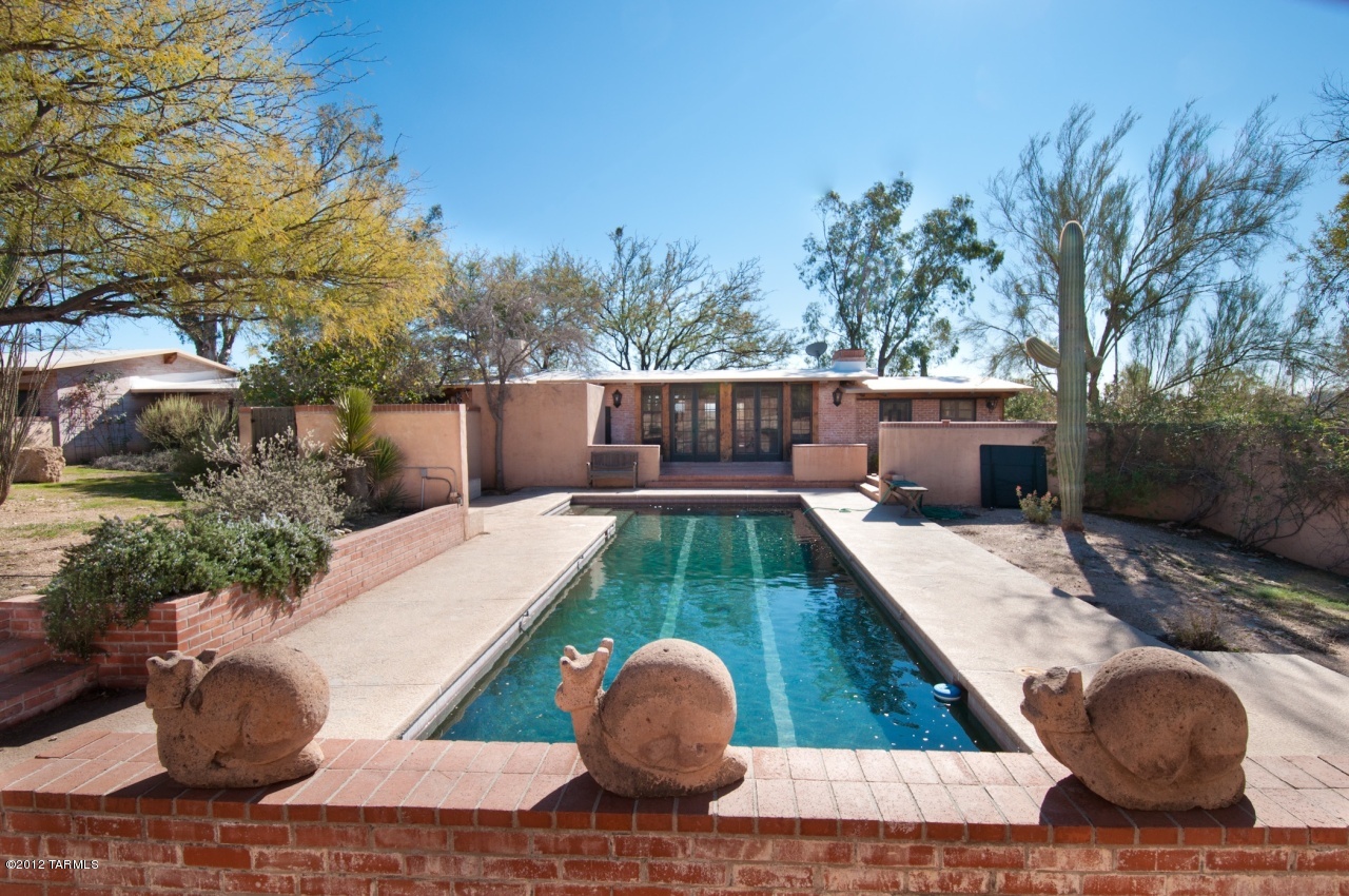 4550 North Hacienda Del Sol Road Tucson, AZ 85718 - Photo 11 of 32