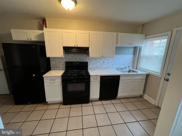 $2,200 | 2959 Liberty Parkway, Dundalk, MD 21222