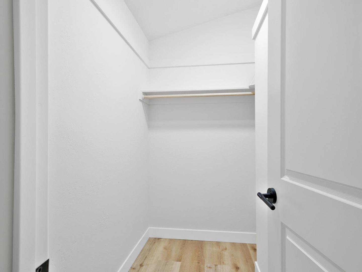 500 West Middlefield Road, Unit 170 Mountain View, CA 94043 - Photo 20 of 26