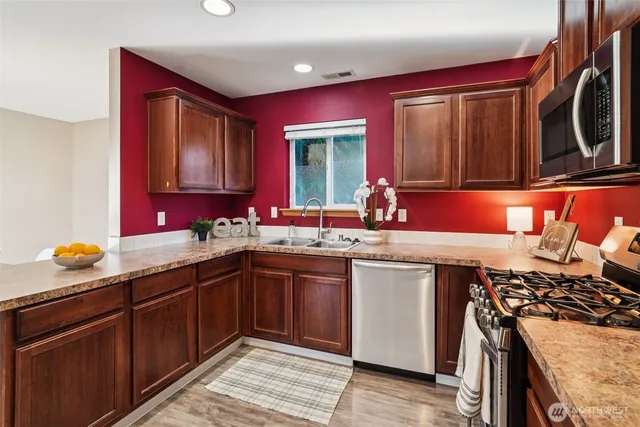 $715,000 | 18413 Southeast 242nd Court, Covington, WA 98042