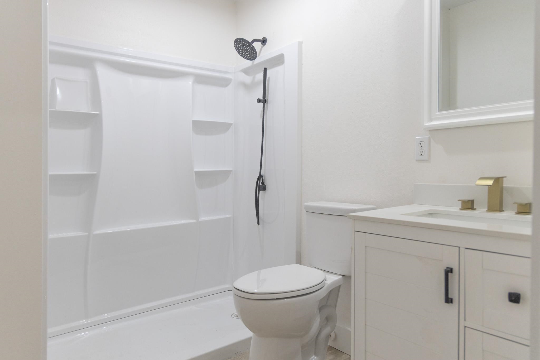 19690 Lawrence Road Fairhope, AL 36532 - Photo 56 of 73 Bathroom