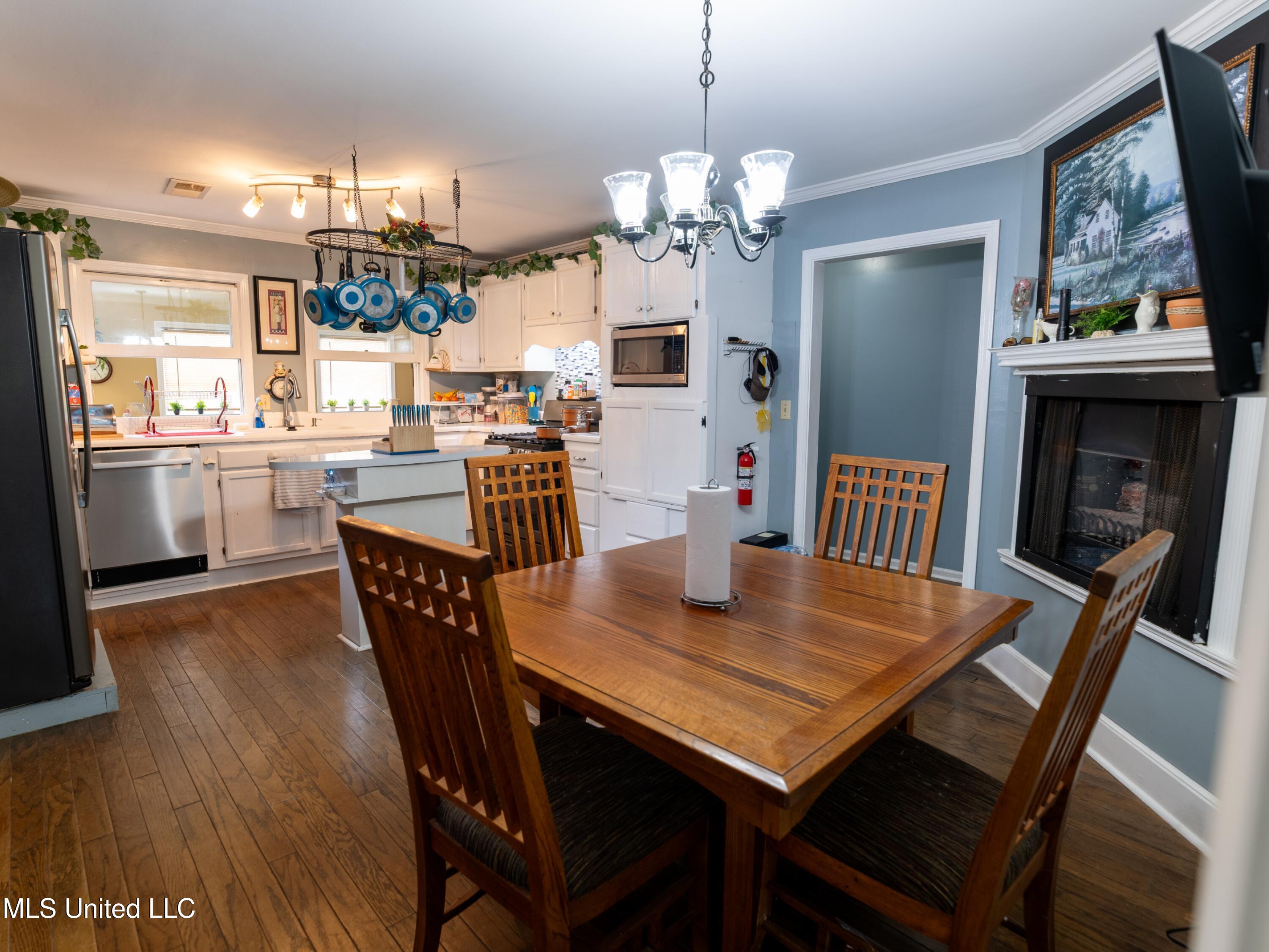 5730 Stateline Road Southaven, MS 38671 - Photo 7 of 20 Kitchen