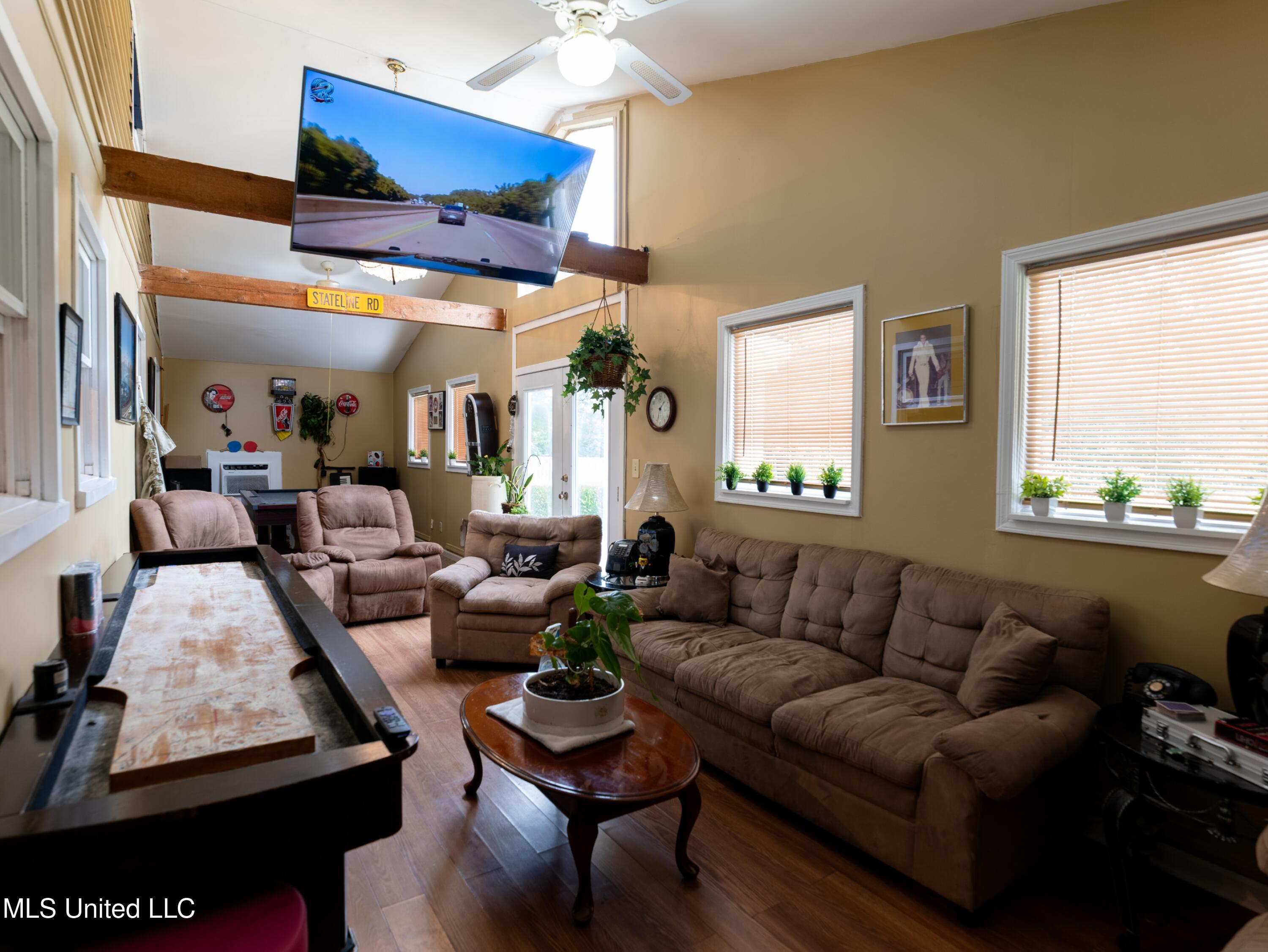 5730 Stateline Road Southaven, MS 38671 - Photo 9 of 20 Game Room