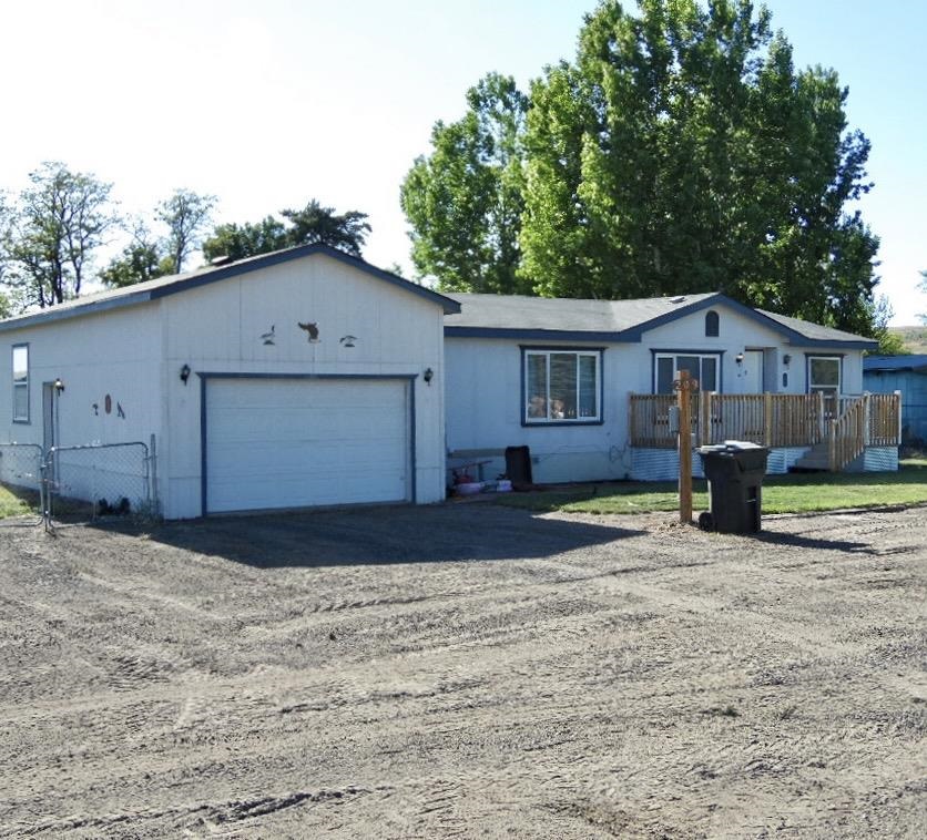 209 North F Street Sprague, WA 99032 - Photo 2 of 23