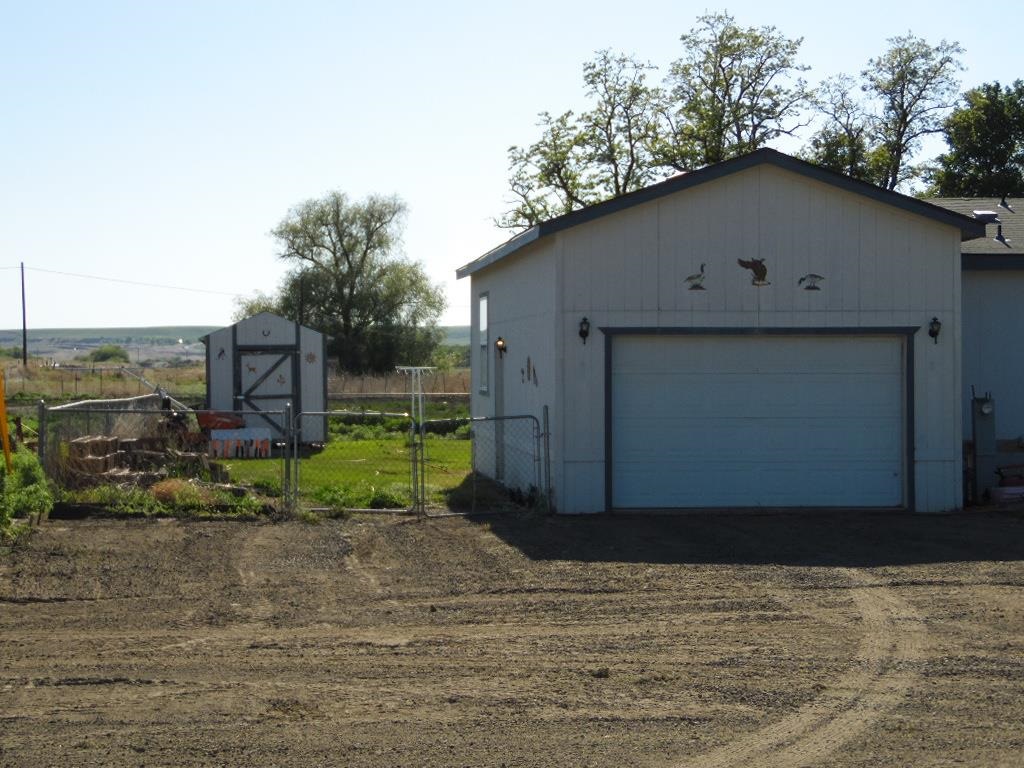 209 North F Street Sprague, WA 99032 - Photo 3 of 23