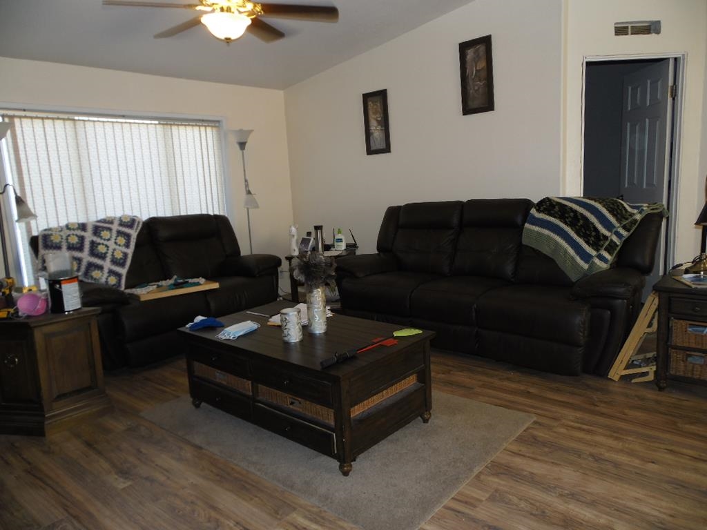 209 North F Street Sprague, WA 99032 - Photo 4 of 23