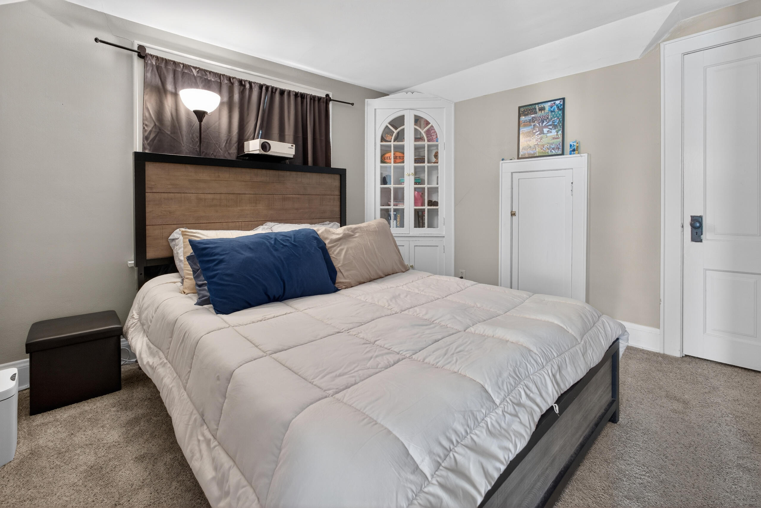 2029 West Donges Bay Road, Unit 2031 Mequon, WI 53092 - Photo 27 of 68 Bedroom - Upper
