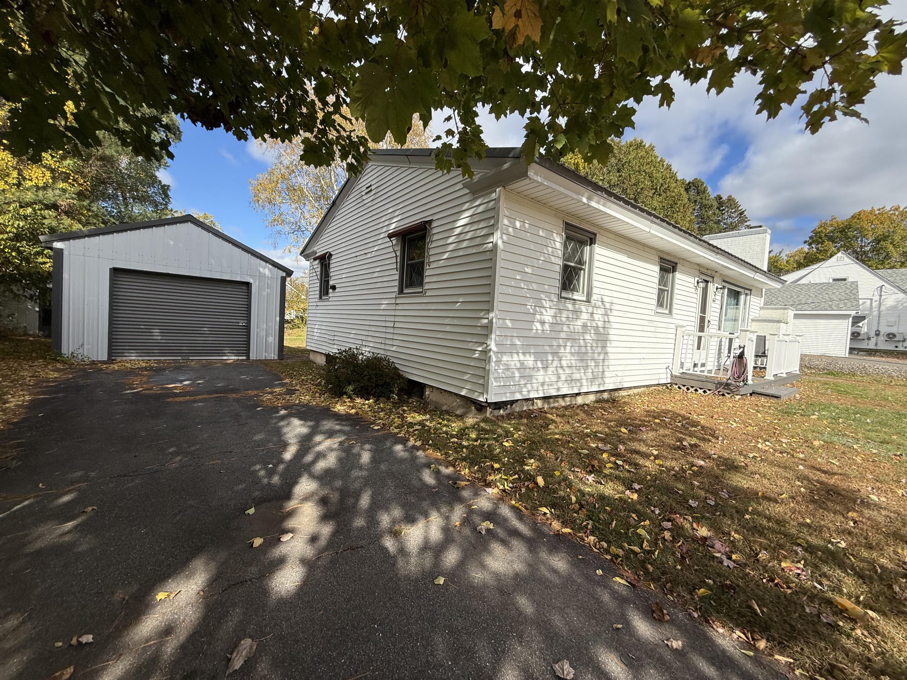 13 Colony Place Millinocket, ME 04462 - Photo 2 of 32 IMG_5875