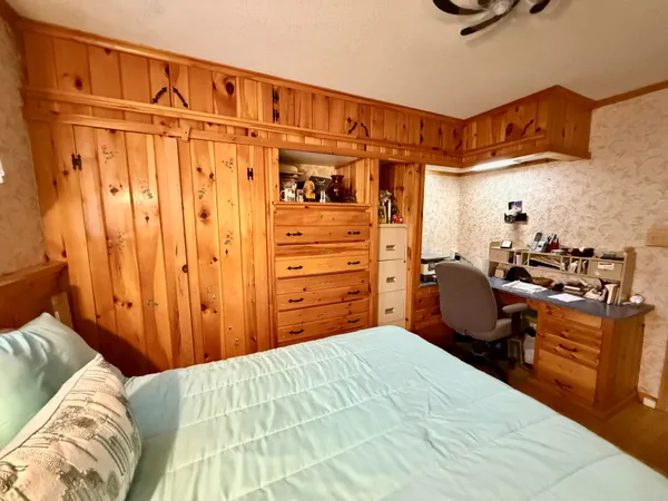 $249,900 | 13 Colony Place, Millinocket, ME 04462