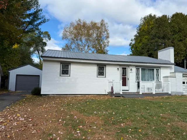 $249,900 | 13 Colony Place, Millinocket, ME 04462