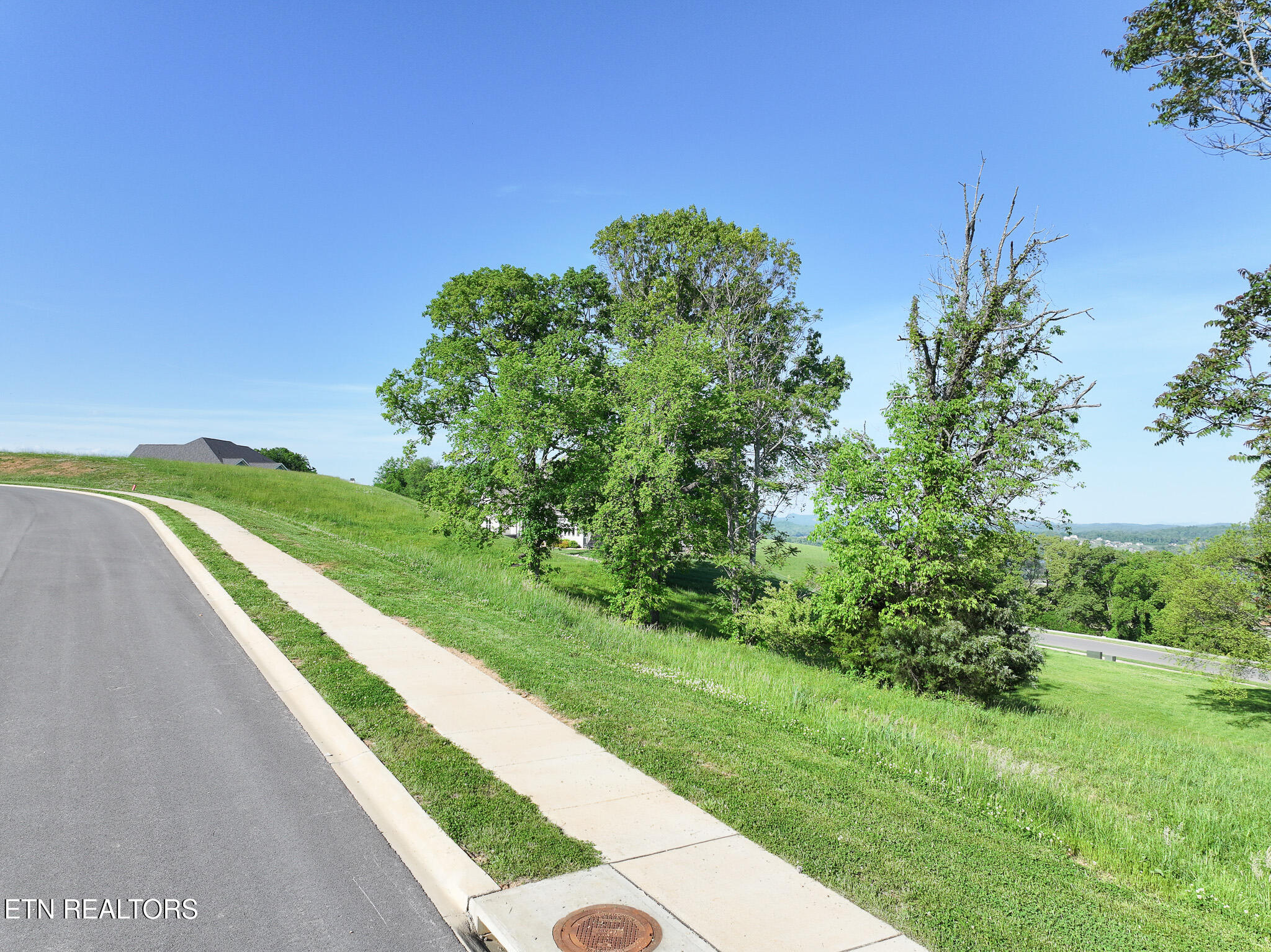 Waterview Way Morristown, TN 37814 - Photo 10 of 16 DJI_20250428173237_0667_D