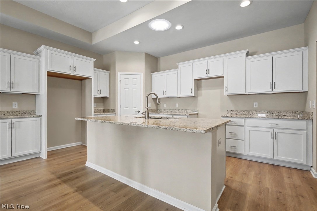 9264 Sharrott Road, Unit 1002 Youngstown, OH 44514 - Photo 3 of 37