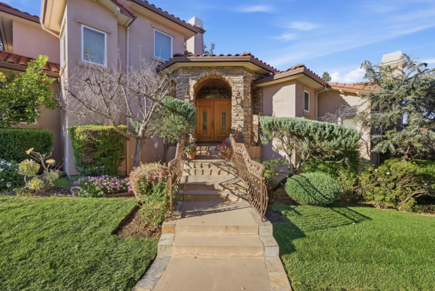 22551 Ricardo Road Cupertino, CA 95014 - Photo 3 of 55