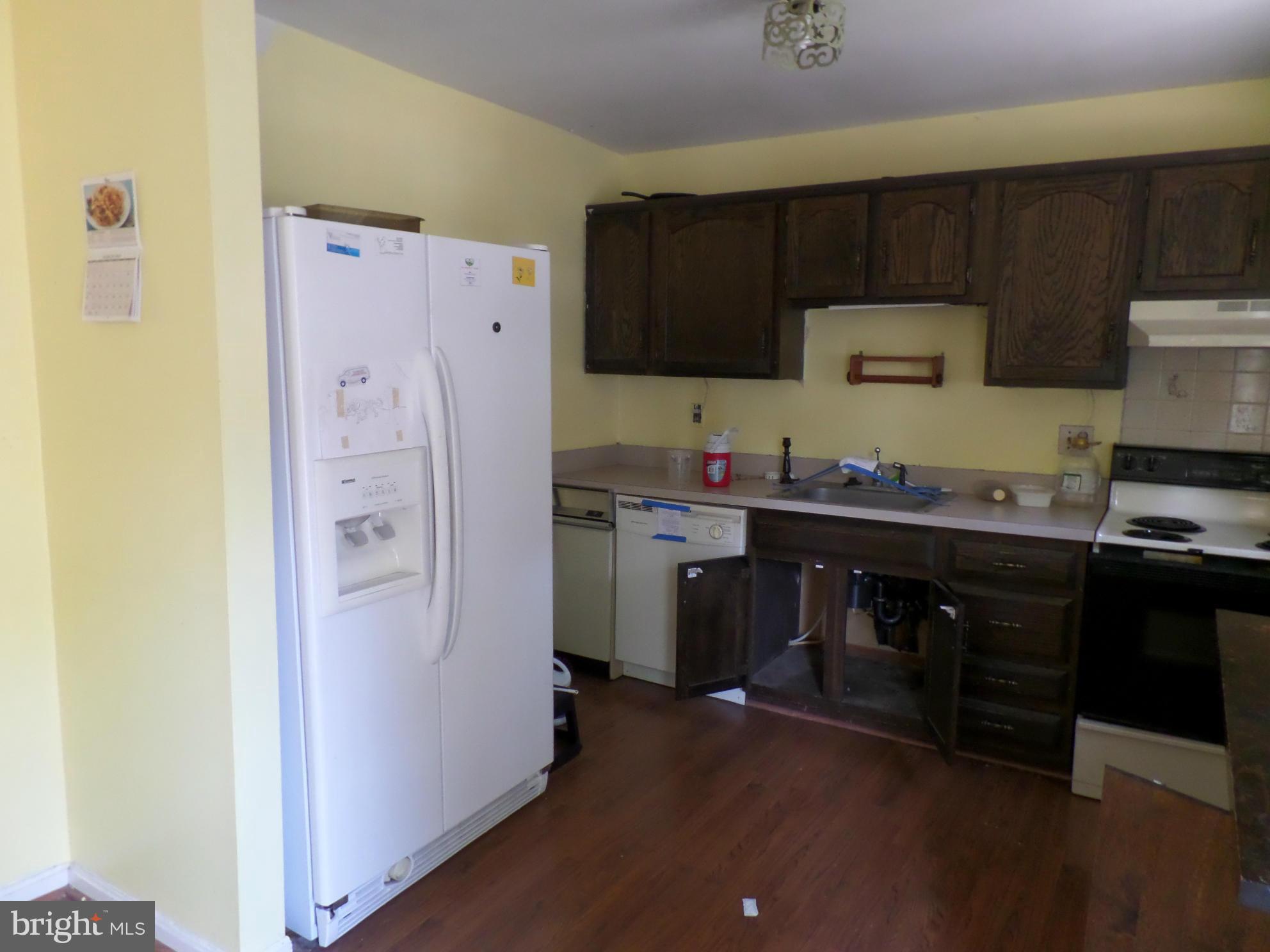 1925 Ridgeville Road Edgewater, MD 21037 - Photo 5 of 18 Kitchen