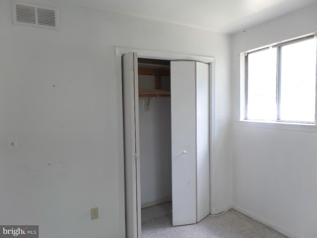 1925 Ridgeville Road Edgewater, MD 21037 - Photo 9 of 18 Bedroom