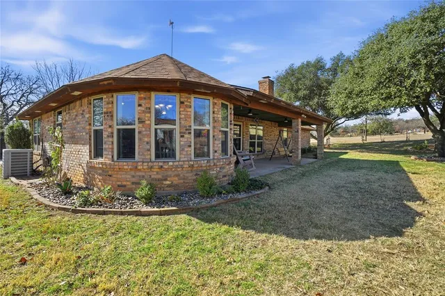 $885,000 | 215 Younger Ranch Road, Azle, TX 76020
