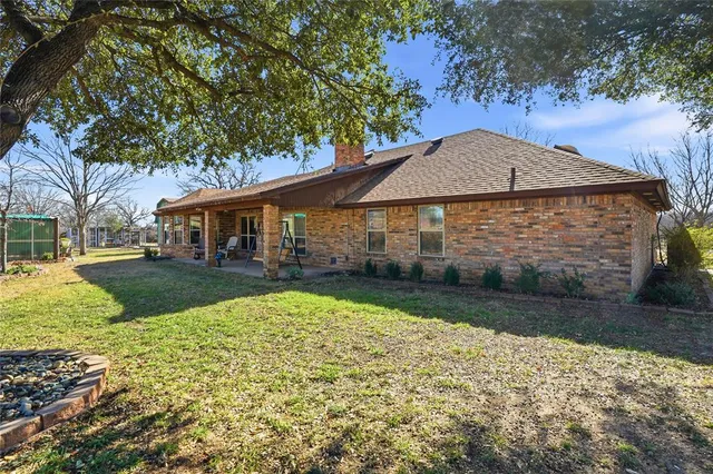 $885,000 | 215 Younger Ranch Road, Azle, TX 76020